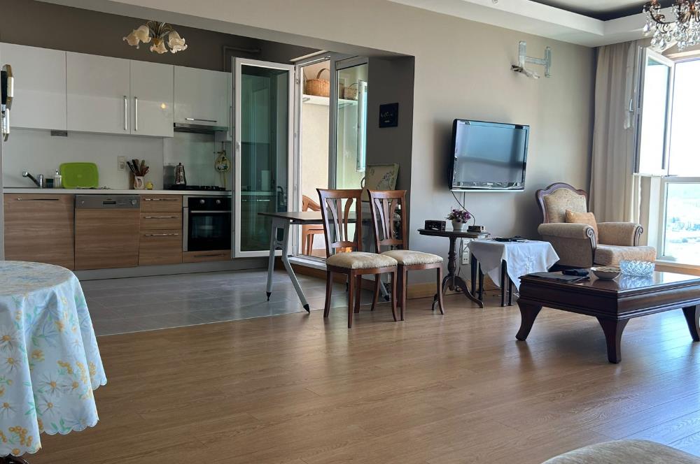 Century 21 Neo' dan satılık, Ataşehir SKY TOWERS deniz manzaralı 2+1 lüks daire
