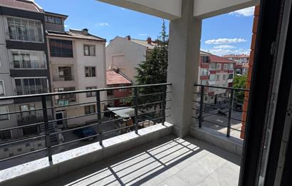AYGÜN AVCI'DAN SEĞMENLERDE YENİ KİRALIK BOŞ 1+1 DAİRE