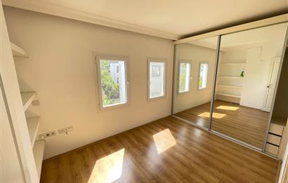 Karabağ'da Deniz Manzaralı Yıllık  Kiralık Villa 