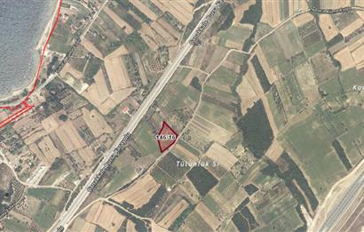 ÇANAKKALE LAPSEKİ'DE MERKEZİ KONUMDA 5.064 m2 YATIRIMLIK TARLA