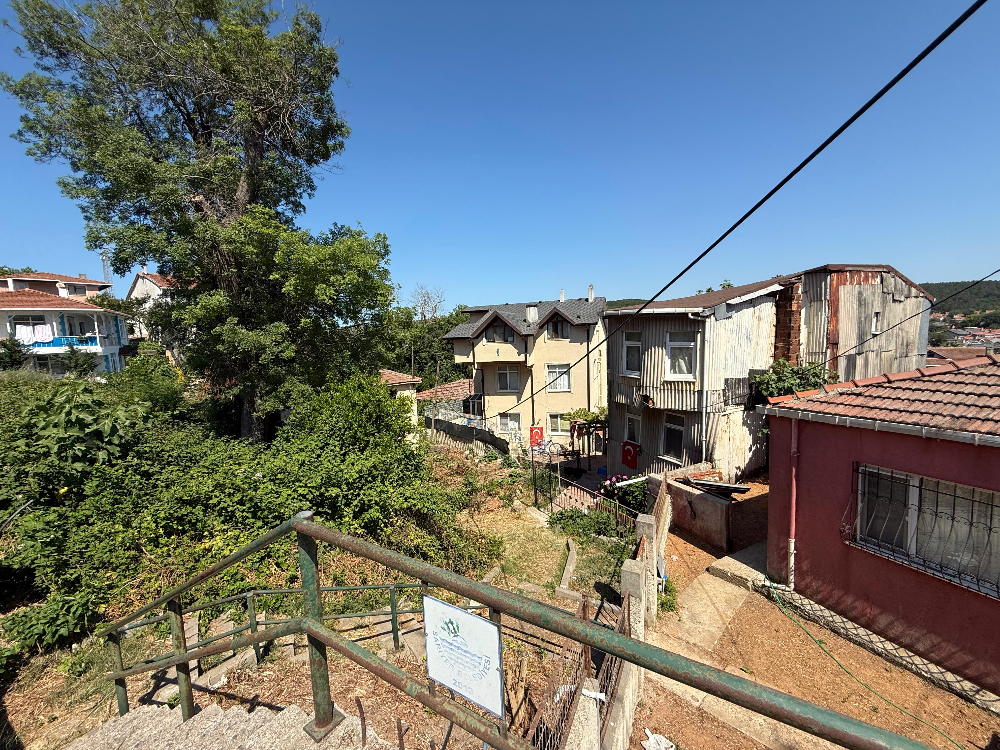 Sarıyer Kilyos Kumköy’de Denize Yakın, Orman Manzaralı 300 m² İmarlı Arsa
