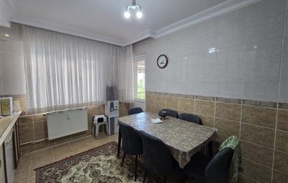Adalet Mahallesi'nde Cadde Üzeri Önü Açık Ara Kat 3+1 Daire...