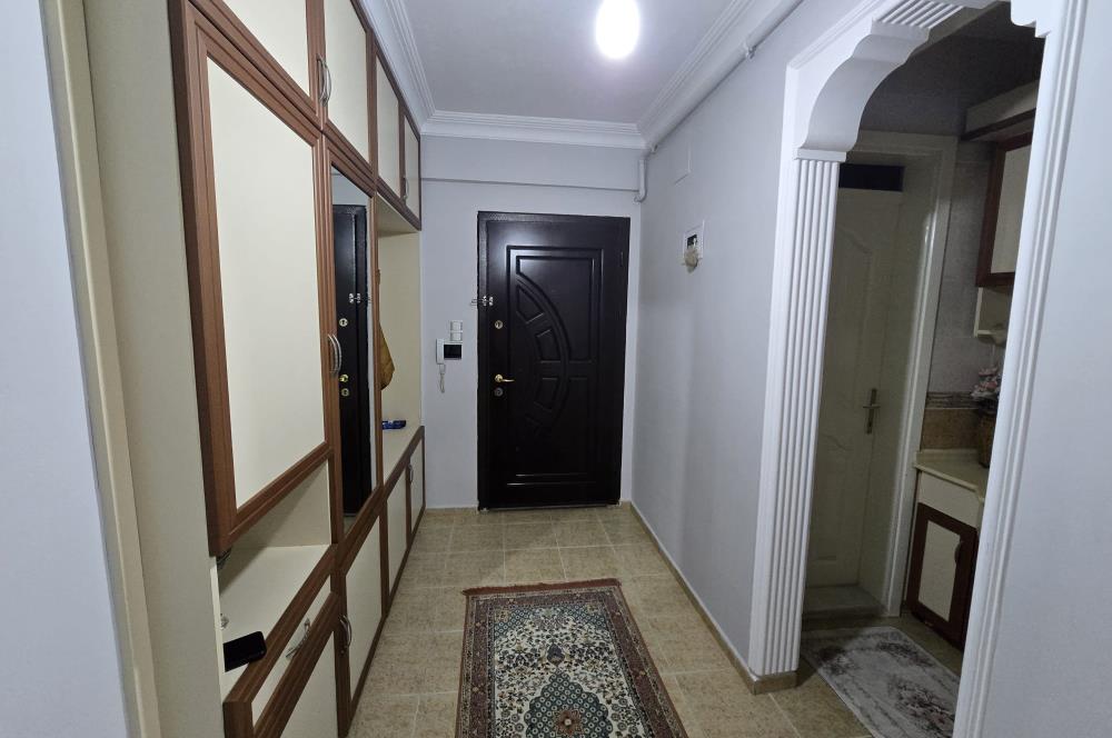 Adalet Mahallesi'nde Cadde Üzeri Önü Açık Ara Kat 3+1 Daire...