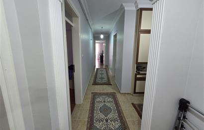 Adalet Mahallesi'nde Cadde Üzeri Önü Açık Ara Kat 3+1 Daire...