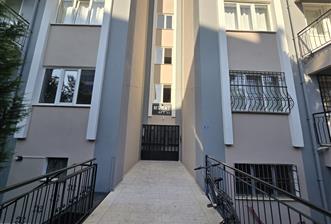 Adalet Mahallesi'nde Cadde Üzeri Önü Açık Ara Kat 3+1 Daire...