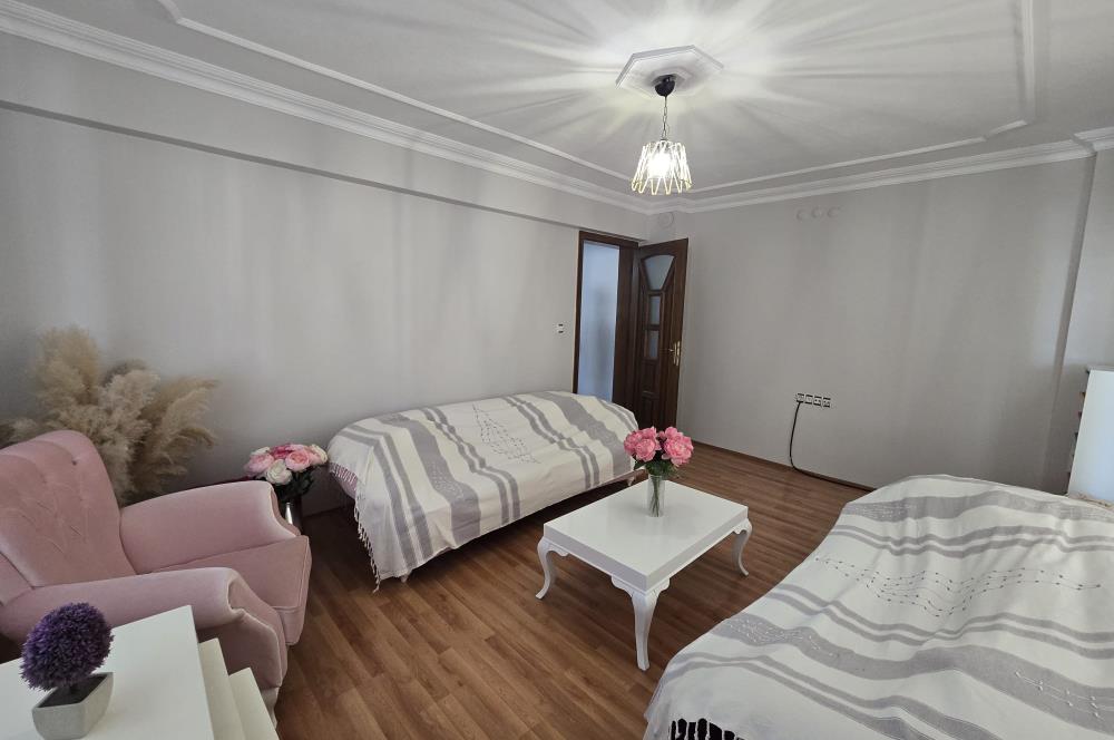 Adalet Mahallesi'nde Cadde Üstü Önü Açık 3+1 Ara Kat Daire...