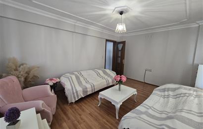 Adalet Mahallesi'nde Cadde Üstü Önü Açık 3+1 Ara Kat Daire...