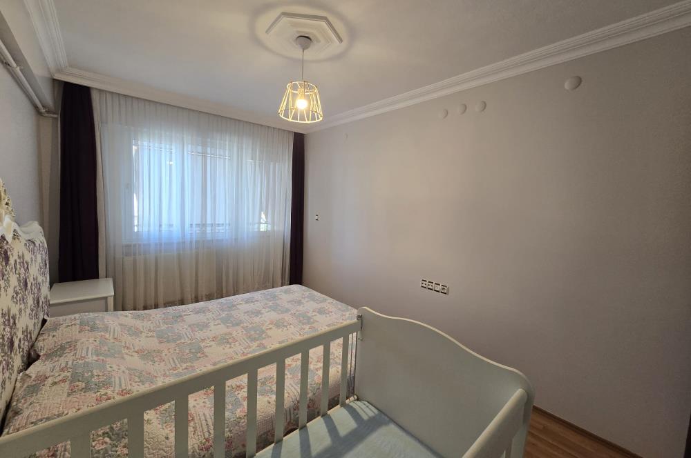 Adalet Mahallesi'nde Cadde Üstü Önü Açık 3+1 Ara Kat Daire...
