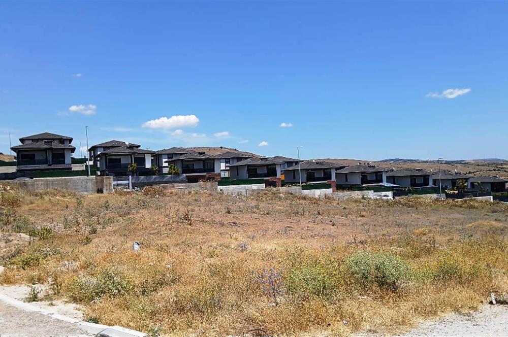 C21 LOCA'DAN KÖTEYLİ MAHALLESİNDE ŞEHİR MANZARALI SATILIK TARLA