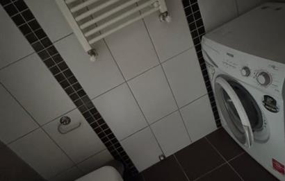 ŞERİFALi PRESTİJLİ SİTEDE ZEVKLİ DÖŞENMİŞ EŞYALI KİRALIK DAİRE