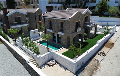 Satılık Villa Datça Ilıca Havuzlu Tam Müstakil Denize 450 metre
