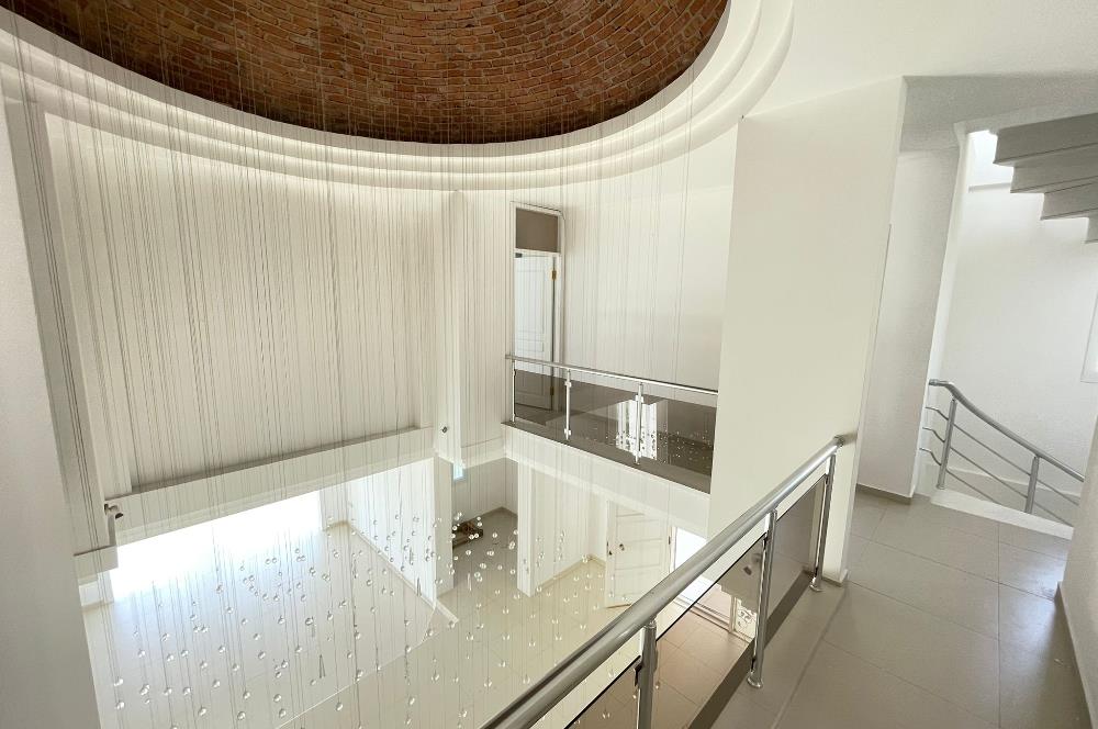Karabağ'da Deniz Manzaralı Yıllık  Kiralık Villa 