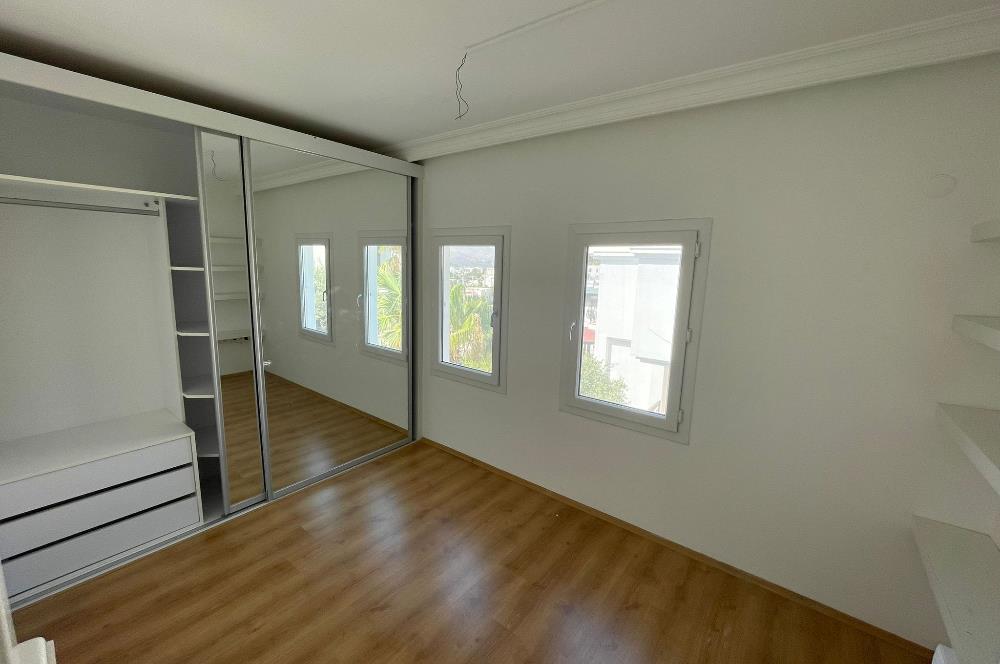 Karabağ'da Deniz Manzaralı Yıllık  Kiralık Villa 