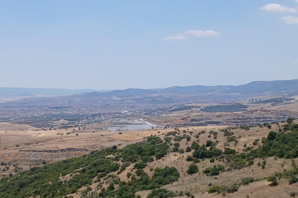 C21 LOCA'DAN KÖTEYLİ MAHALLESİNDE ŞEHİR MANZARALI SATILIK TARLA