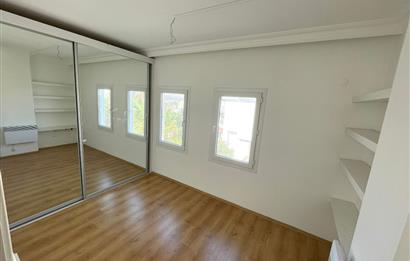 Karabağ'da Deniz Manzaralı Yıllık  Kiralık Villa 