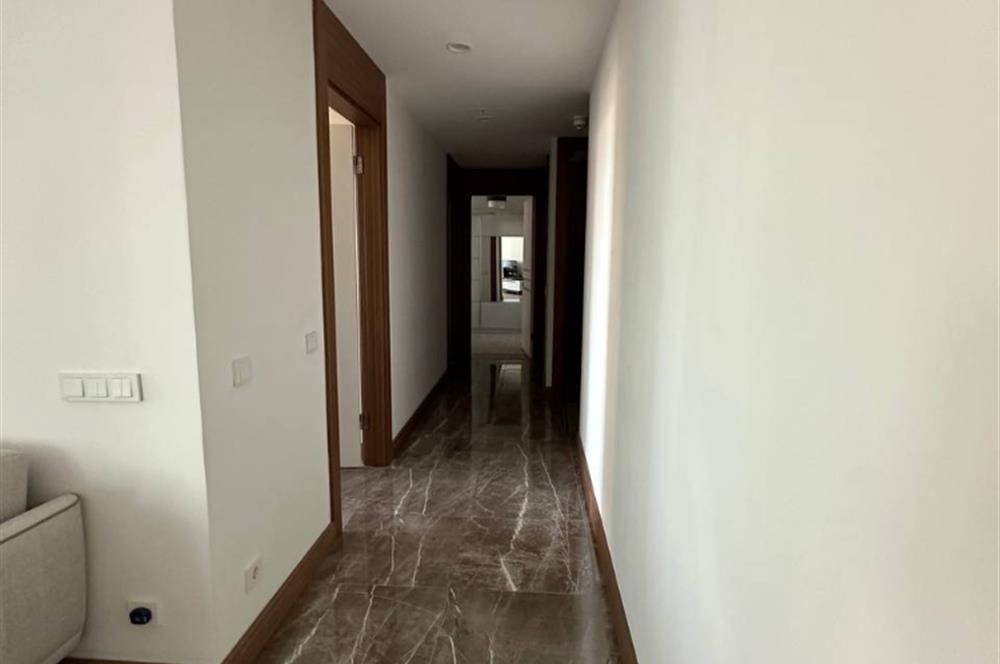 C21 ROOF'dan 2,5+1 KAPALI MUTFAK İKAMETE UYGUN BOŞ SATILIK DAİRE