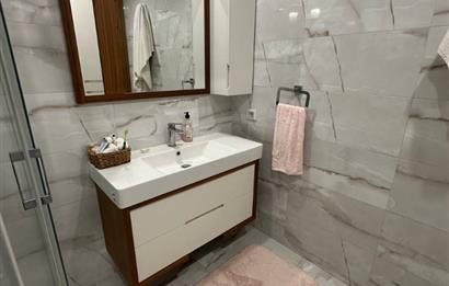 C21 ROOF'dan 2,5+1 KAPALI MUTFAK İKAMETE UYGUN BOŞ SATILIK DAİRE