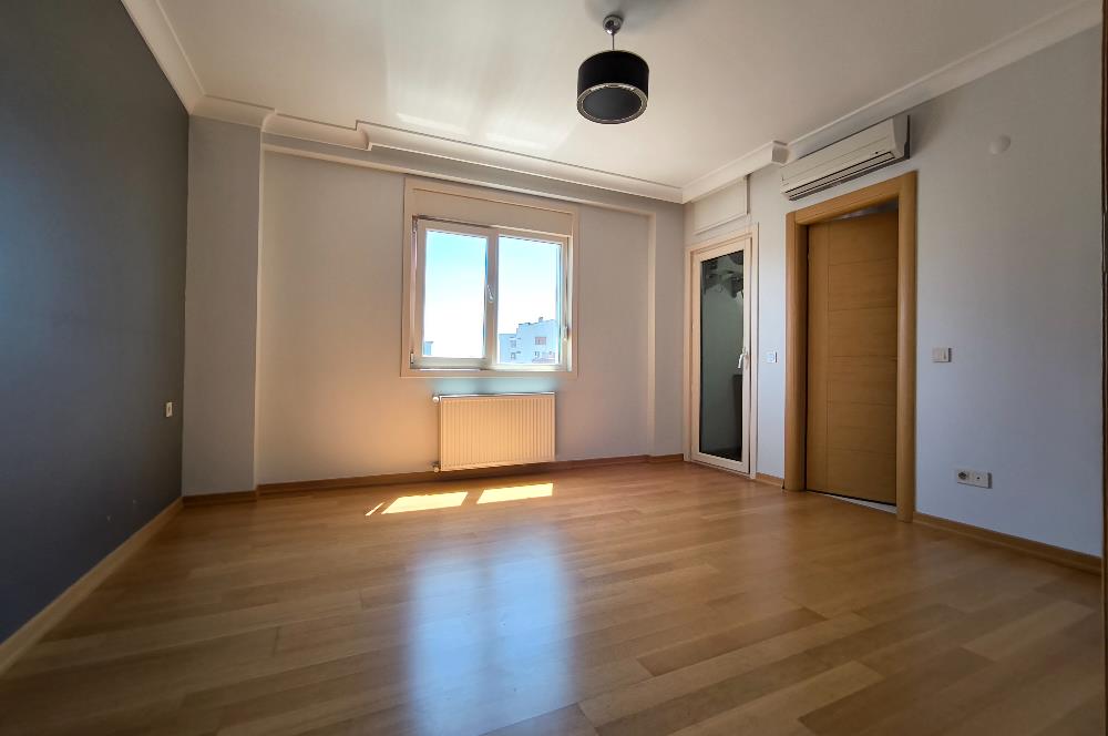 Caddebostan' da deniz manzaralı 3+1 kiralık daire