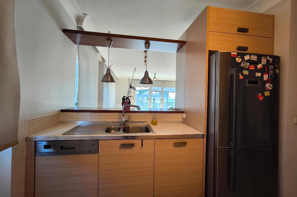 Caddebostan' da deniz manzaralı 3+1 kiralık daire