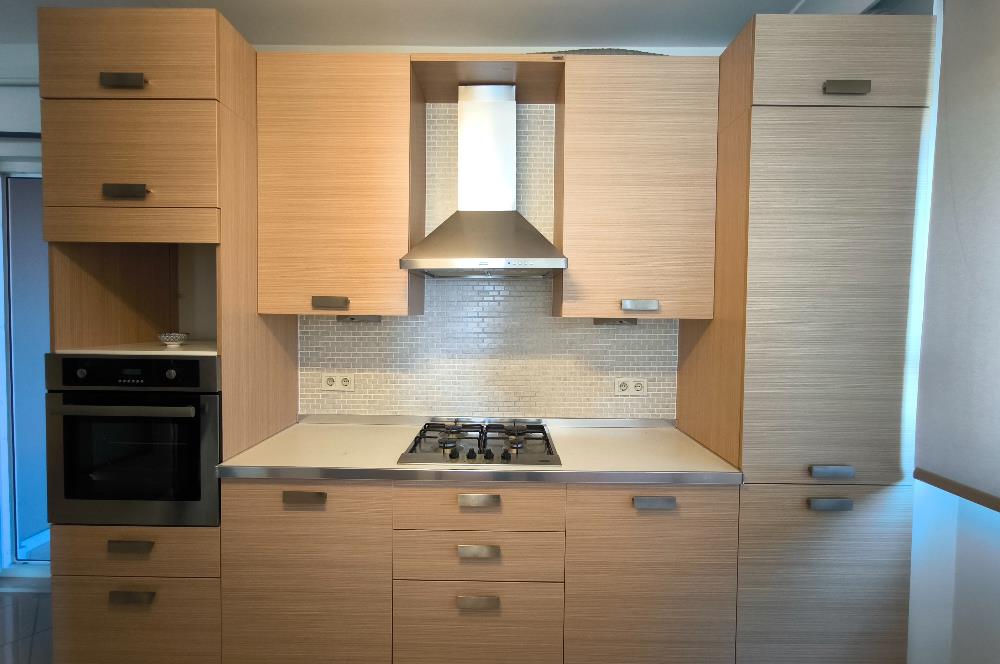 Caddebostan' da deniz manzaralı 3+1 kiralık daire