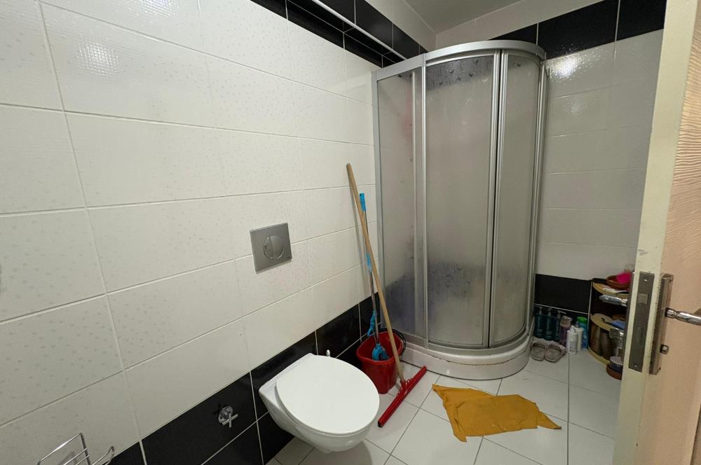 Esenyurt Cumhuriyet Mahallesi'nde Rezidans Konforunda 3+1 Geniş Daire – 150 m² – 3 WC / 2 Banyo