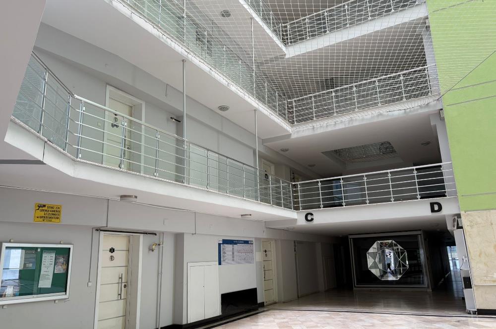 Esenyurt Cumhuriyet Mahallesi'nde Rezidans Konforunda 3+1 Geniş Daire – 150 m² – 3 WC / 2 Banyo