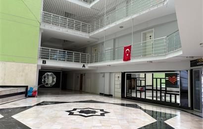 Esenyurt Cumhuriyet Mahallesi'nde Rezidans Konforunda 3+1 Geniş Daire – 150 m² – 3 WC / 2 Banyo