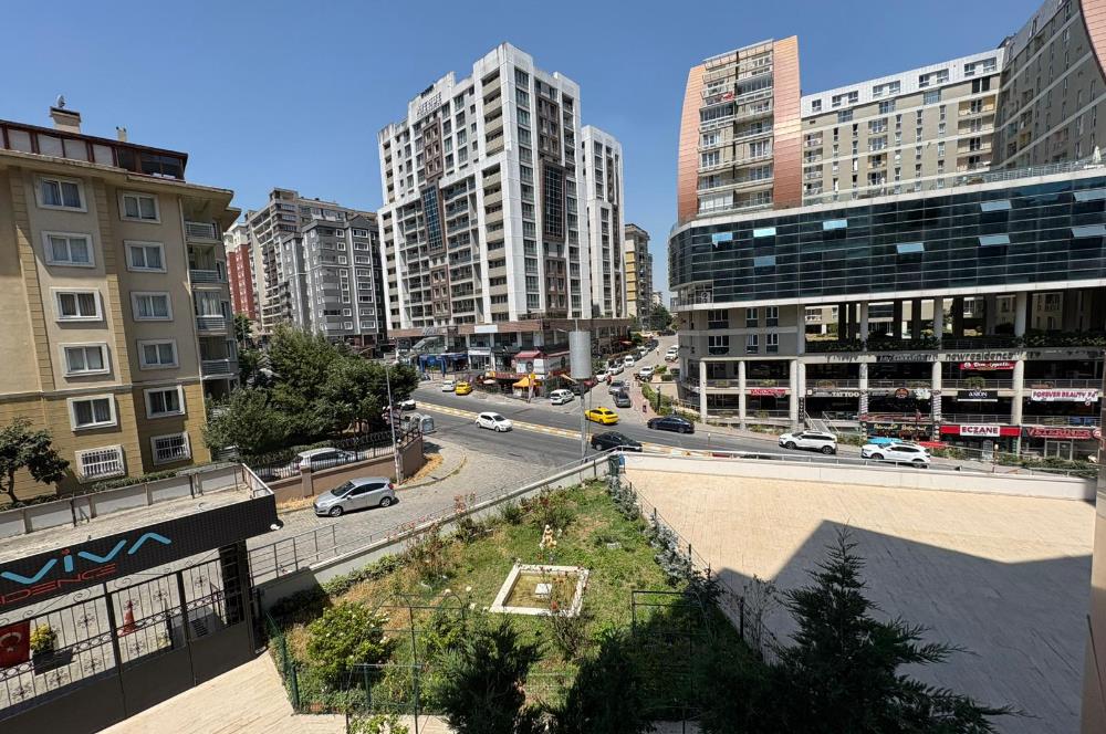Esenyurt Cumhuriyet Mahallesi'nde Rezidans Konforunda 3+1 Geniş Daire – 150 m² – 3 WC / 2 Banyo