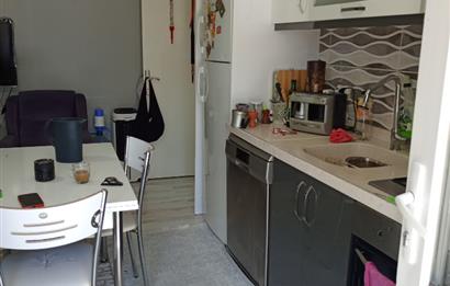 FAHRİ KİRAZ LİSESİ YAKINI 1+1 GENİŞ FULL EŞYALI YATIRIMLIK SATILIK DAİRE