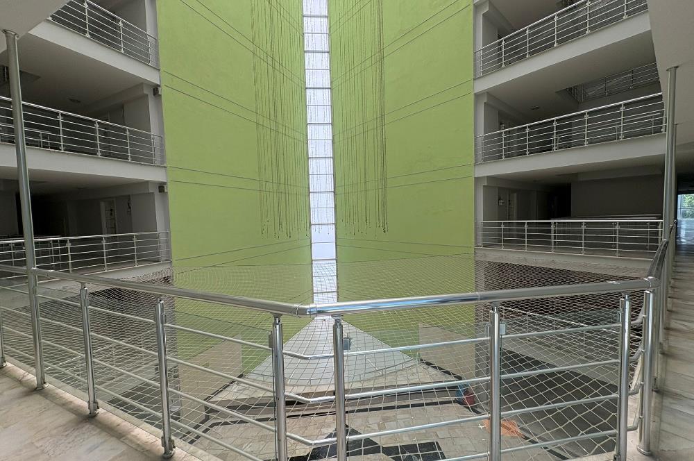 Esenyurt Cumhuriyet Mahallesi'nde Rezidans Konforunda 3+1 Geniş Daire – 150 m² – 3 WC / 2 Banyo