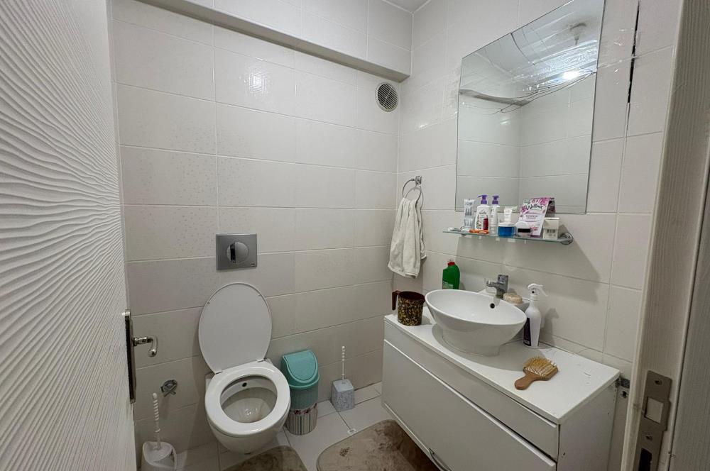 Esenyurt Cumhuriyet Mahallesi'nde Rezidans Konforunda 3+1 Geniş Daire – 150 m² – 3 WC / 2 Banyo