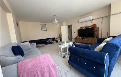 Esenyurt Cumhuriyet Mahallesi'nde Rezidans Konforunda 3+1 Geniş Daire – 150 m² – 3 WC / 2 Banyo