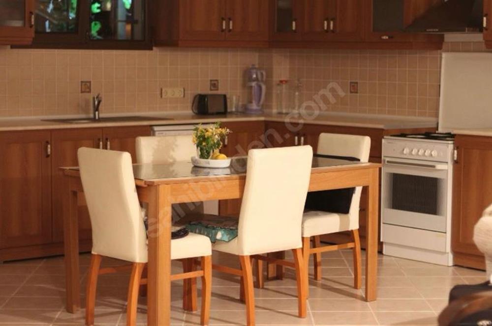 📍Bodrum Geriş’te Marina Manzaralı, Eşyalı 4+1 Tripleks Villa Kiralık!