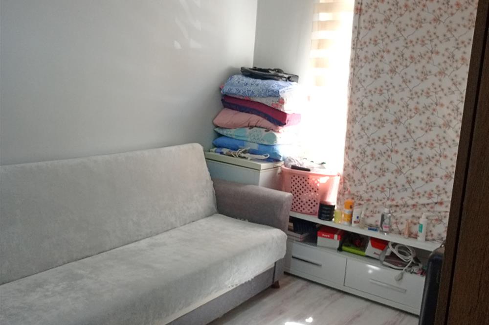 FAHRİ KİRAZ LİSESİ YAKINI 1+1 GENİŞ FULL EŞYALI YATIRIMLIK SATILIK DAİRE