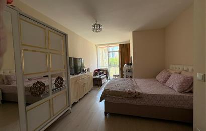 Esenyurt Cumhuriyet Mahallesi'nde Rezidans Konforunda 3+1 Geniş Daire – 150 m² – 3 WC / 2 Banyo