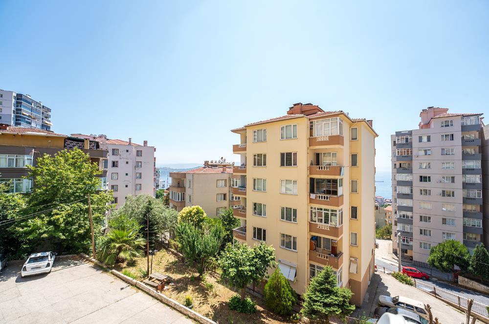 C21 Cius; Cumhuriyet Mahallesi Site İçerisinde Satılık 3+1 Daire