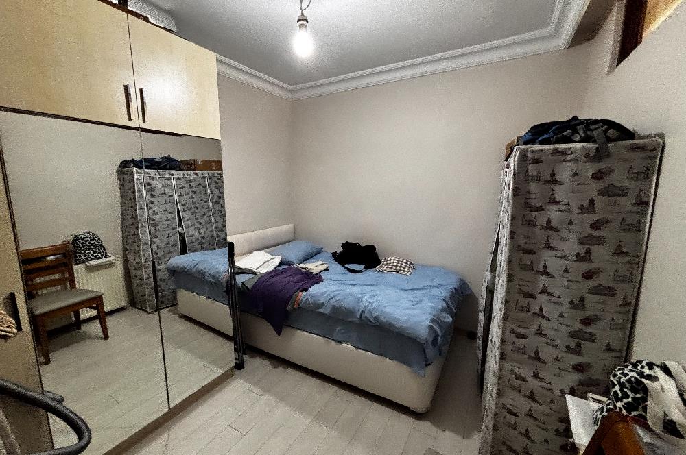 KOŞUYOLU BARBAROS MAHALLESİNDE BAKIMLI ARA KAT SATILIK 2+1
