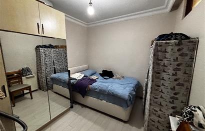 KOŞUYOLU BARBAROS MAHALLESİNDE BAKIMLI ARA KAT SATILIK 2+1