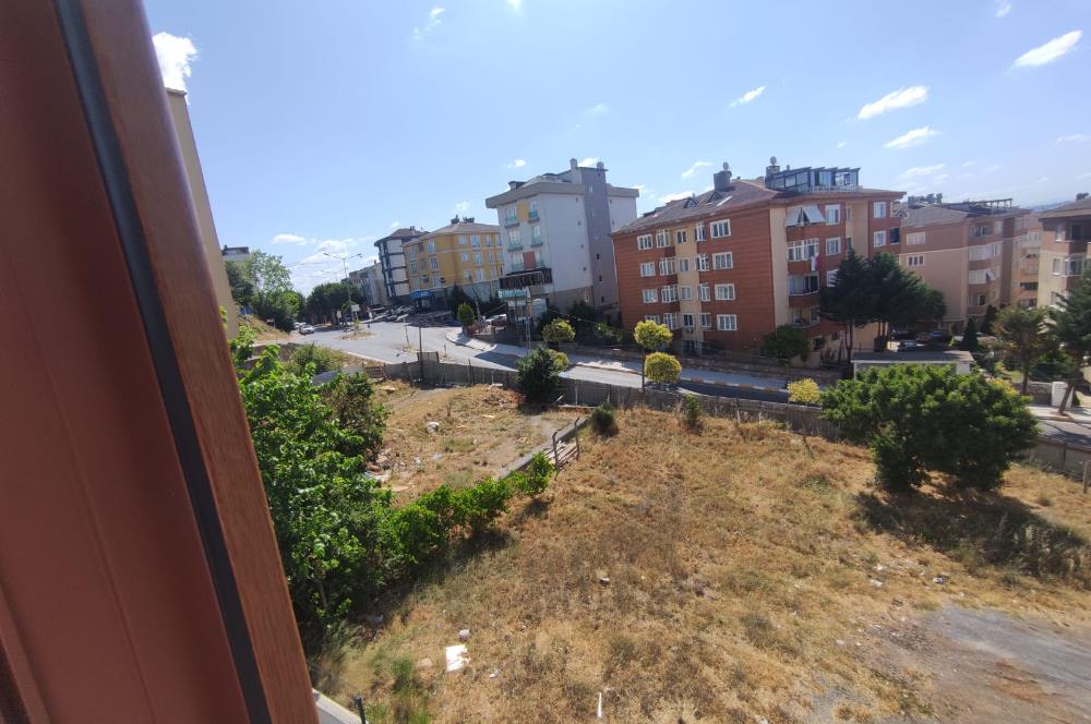 ŞEYHLİ MAHALLESİNDE METROYA YAKIN 2+1 SATILIK DAİRE