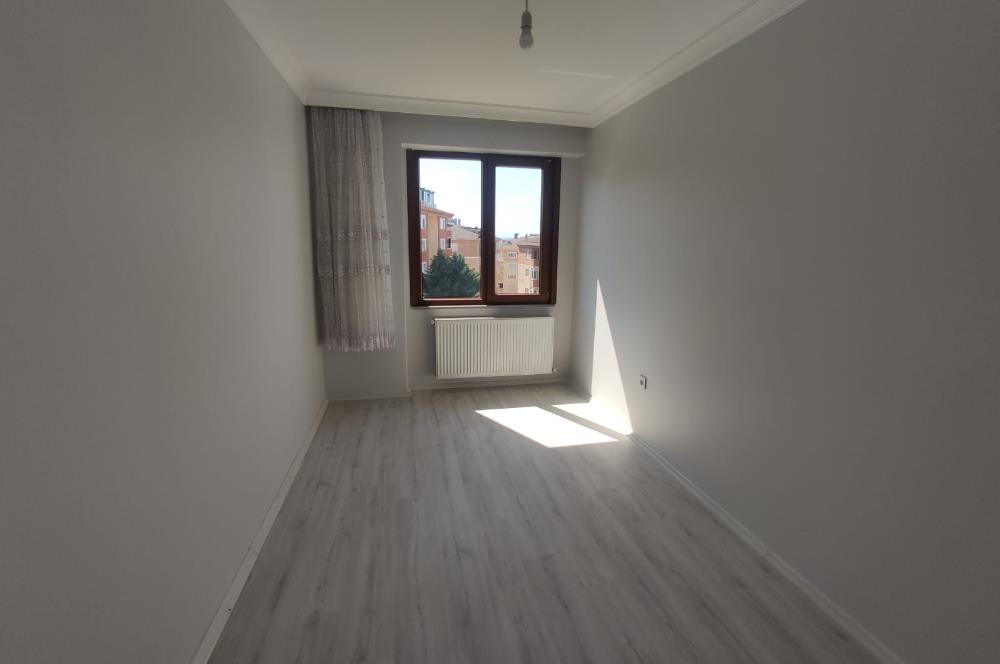 ŞEYHLİ MAHALLESİNDE METROYA YAKIN 2+1 SATILIK DAİRE