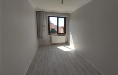 ŞEYHLİ MAHALLESİNDE METROYA YAKIN 2+1 SATILIK DAİRE