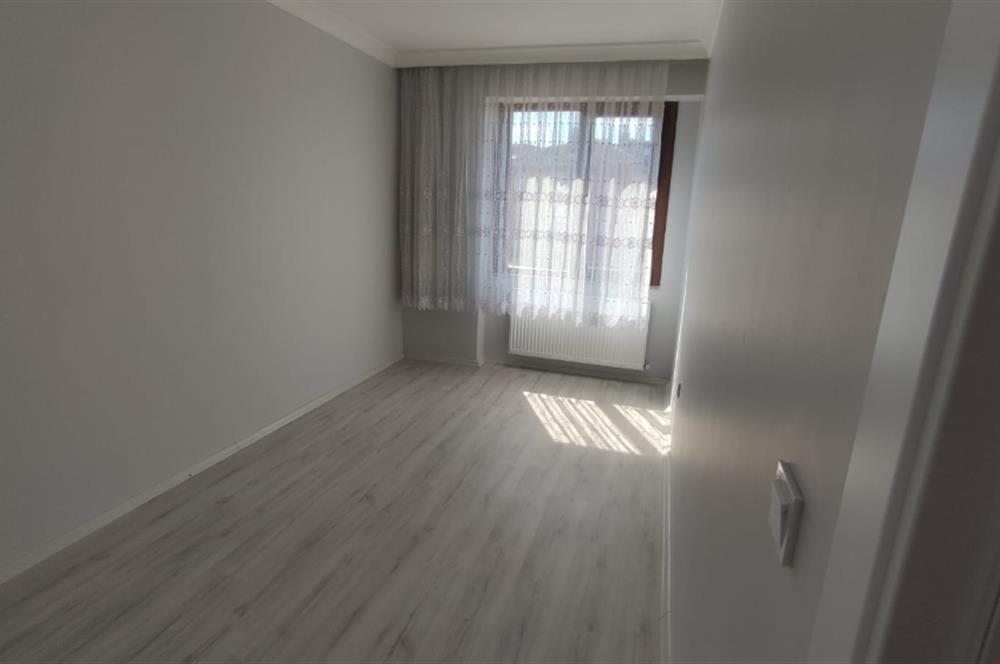 ŞEYHLİ MAHALLESİNDE METROYA YAKIN 2+1 SATILIK DAİRE