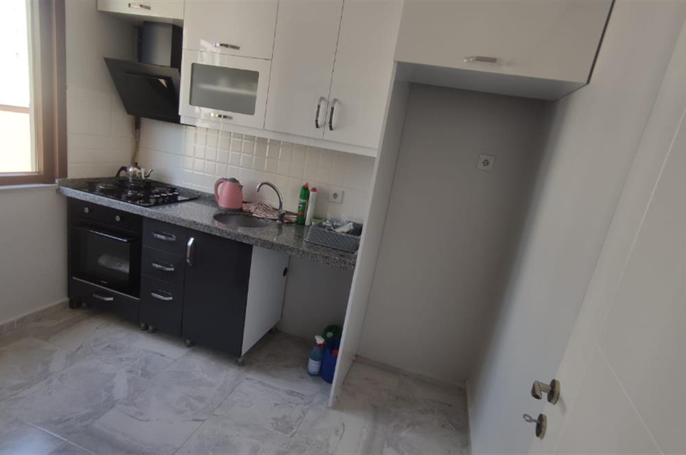 ŞEYHLİ MAHALLESİNDE METROYA YAKIN 2+1 SATILIK DAİRE
