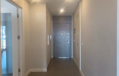 BEYLİKDÜZÜ DEMİR ROMANCE SİTESİNDE SATILIK 4+1 TERASLI DAİRE