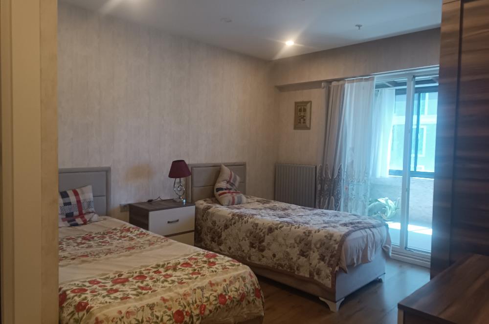 BEYLİKDÜZÜ DEMİR ROMANCE SİTESİNDE SATILIK 4+1 TERASLI DAİRE