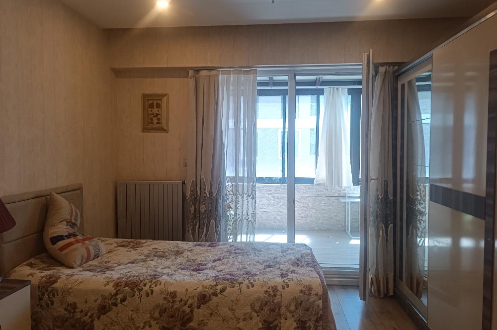 BEYLİKDÜZÜ DEMİR ROMANCE SİTESİNDE SATILIK 4+1 TERASLI DAİRE