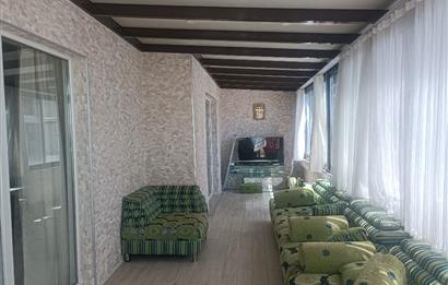 BEYLİKDÜZÜ DEMİR ROMANCE SİTESİNDE SATILIK 4+1 TERASLI DAİRE