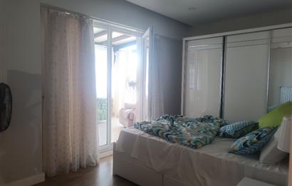 BEYLİKDÜZÜ DEMİR ROMANCE SİTESİNDE SATILIK 4+1 TERASLI DAİRE