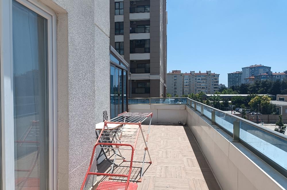 BEYLİKDÜZÜ DEMİR ROMANCE SİTESİNDE SATILIK 4+1 TERASLI DAİRE