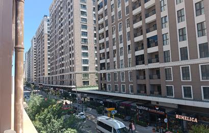 BEYLİKDÜZÜ DEMİR ROMANCE SİTESİNDE SATILIK 4+1 TERASLI DAİRE